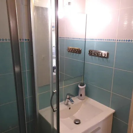 Barcarès F2 Cabine, Rdc, 50 M, 28 M2, 6 Personnes Le Barcarès