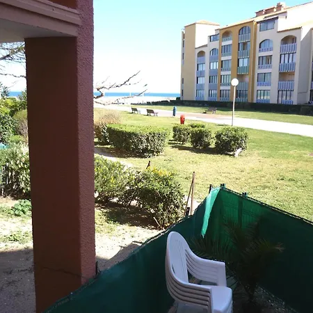 Barcares F2 Cabine, Rdc, 50 M, 28 M2, 6 Personnes Apartment Le Barcares